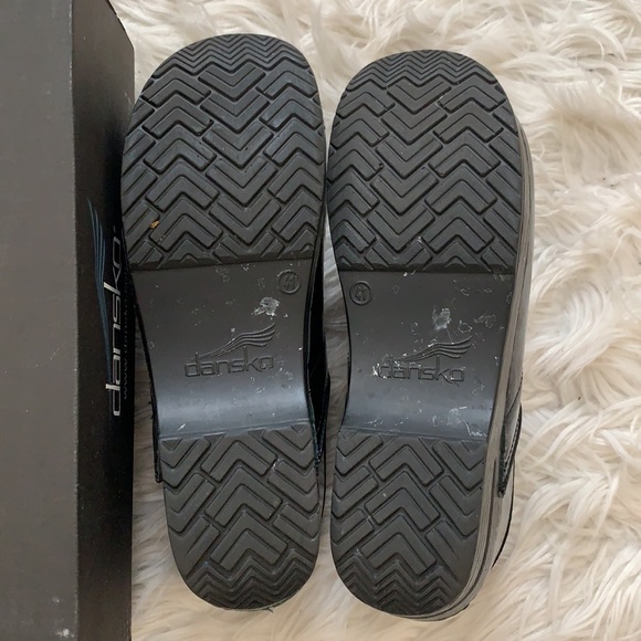 Dansko | Blue Marbled Patent Clogs - Picture 6 of 11